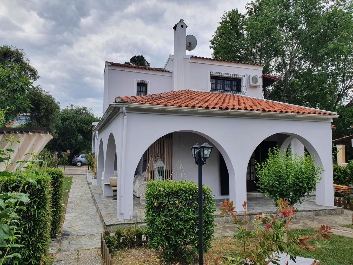 Villa Georgia Acharavi  Buitenkant foto
