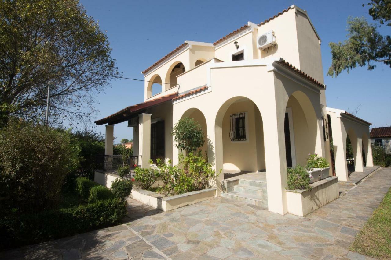 Villa Georgia Acharavi  Buitenkant foto